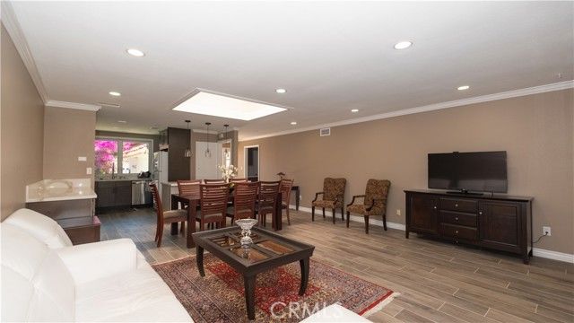 7 Satinwood Way