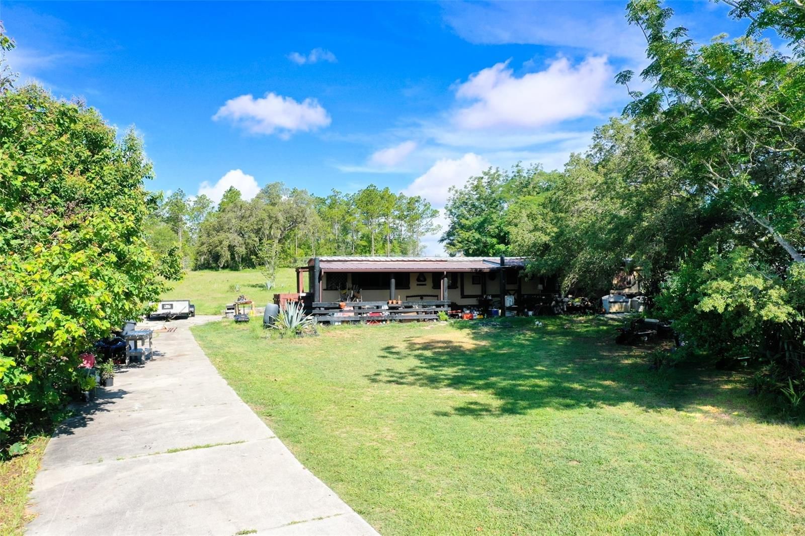 4101 Rolling Hills Court W