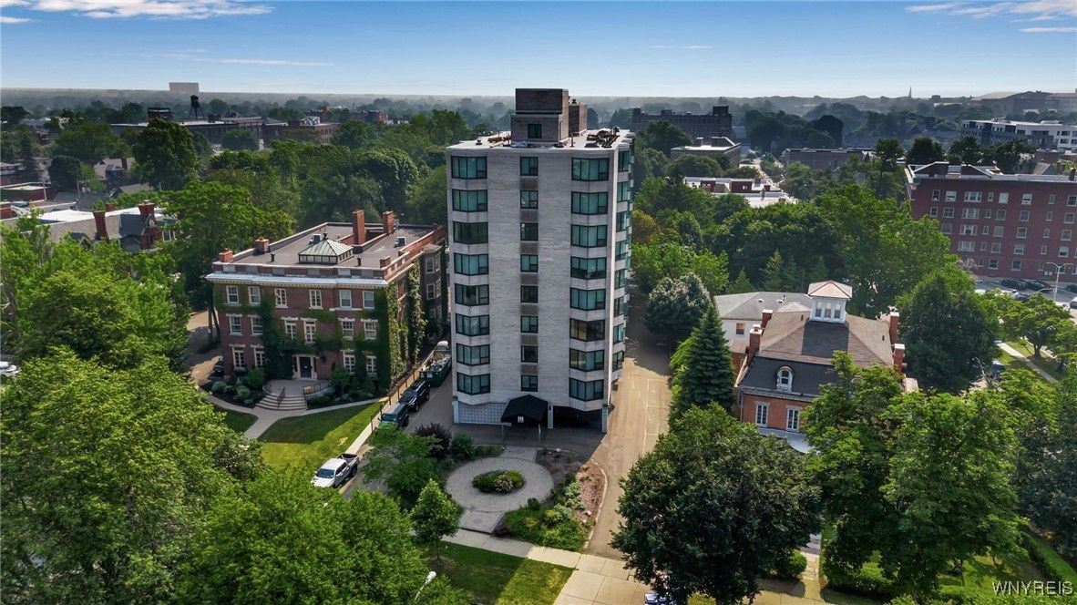 849 Delaware Avenue 704