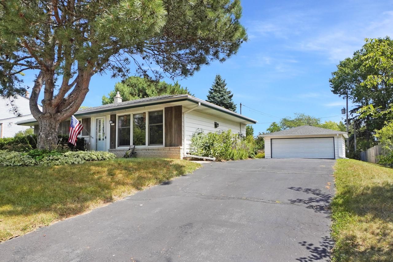 7416 North 43rd Street