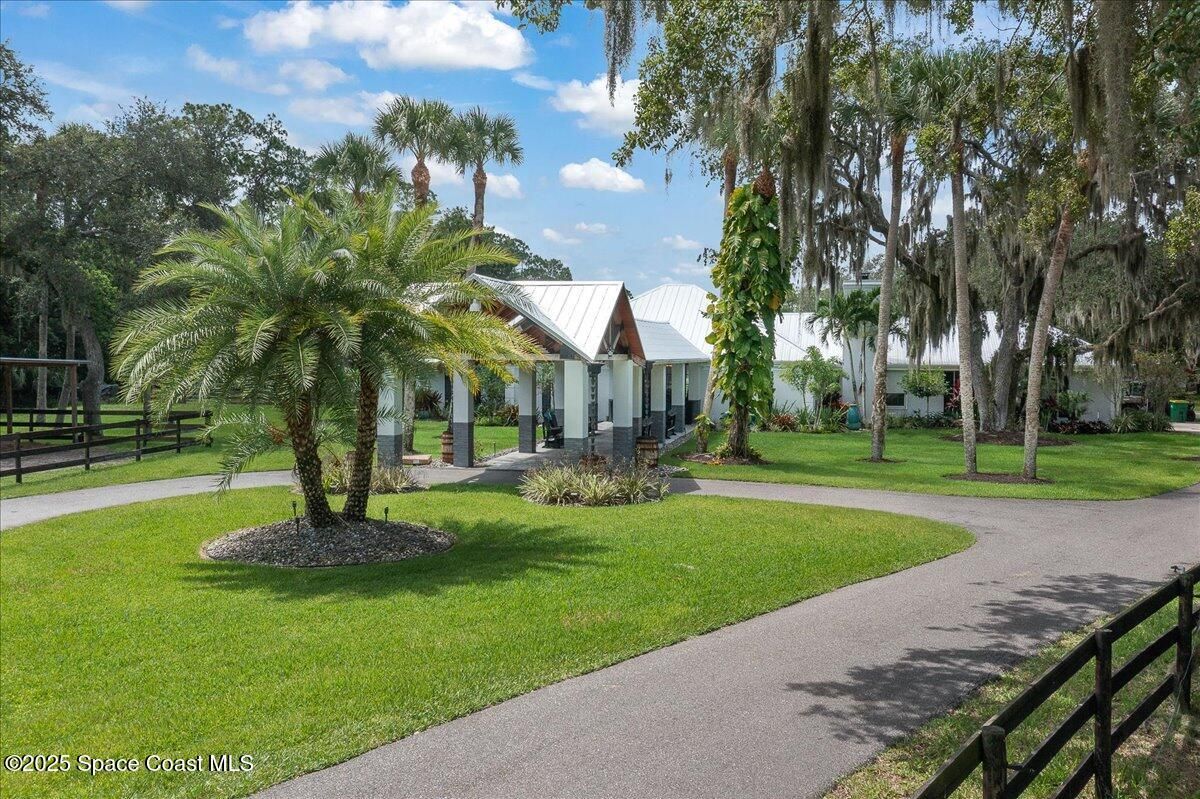 5685 Lake Washington Road