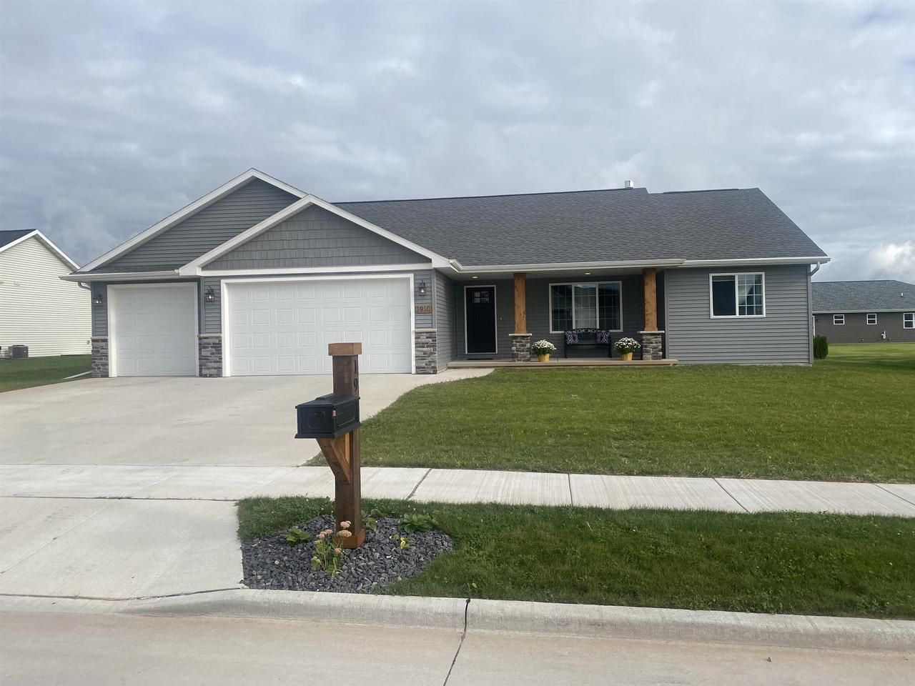 1910 White Dove Lane, Kaukauna, 54130, Wisconsin Kaukauna, Wisconsin