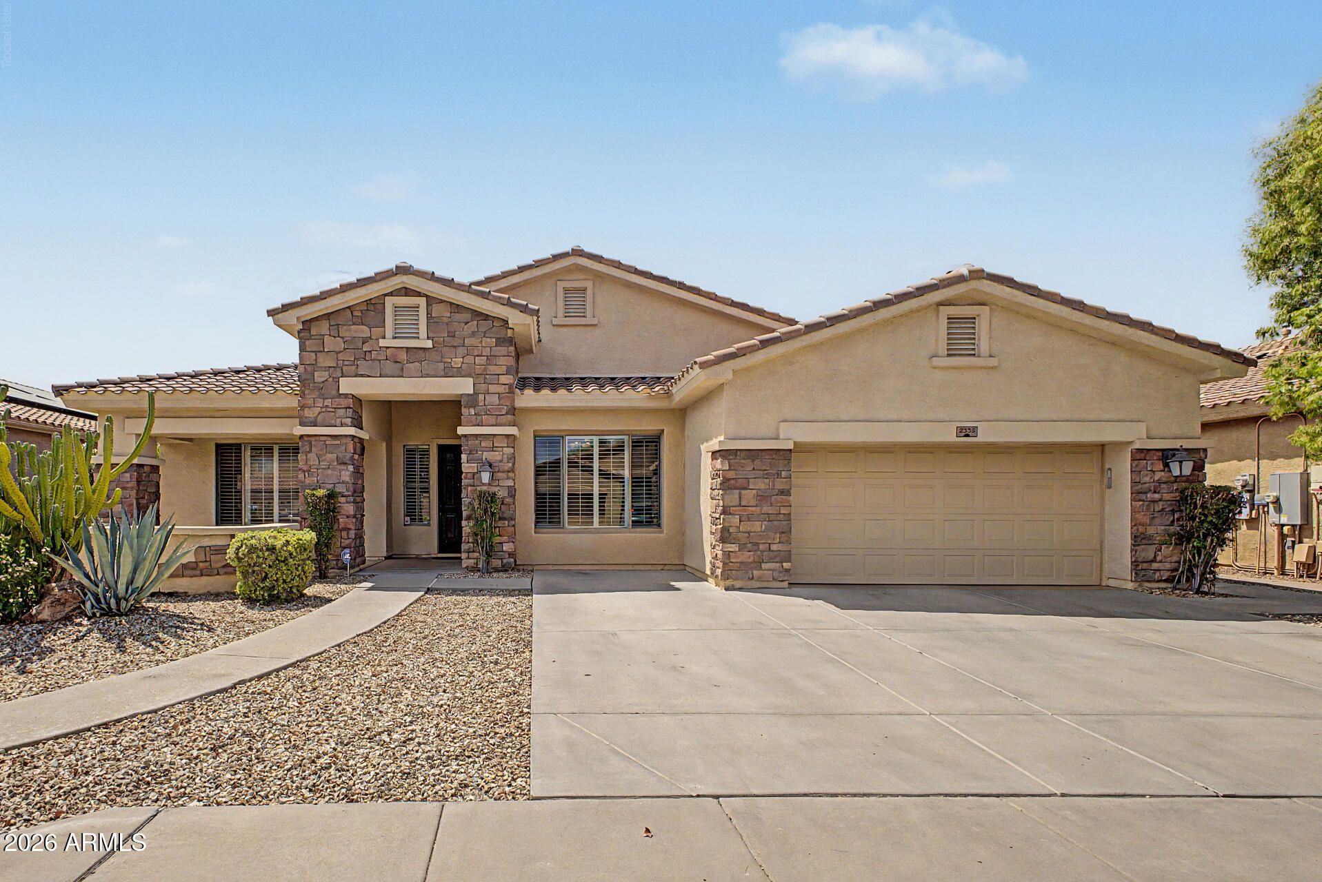 2335 W Maya Way