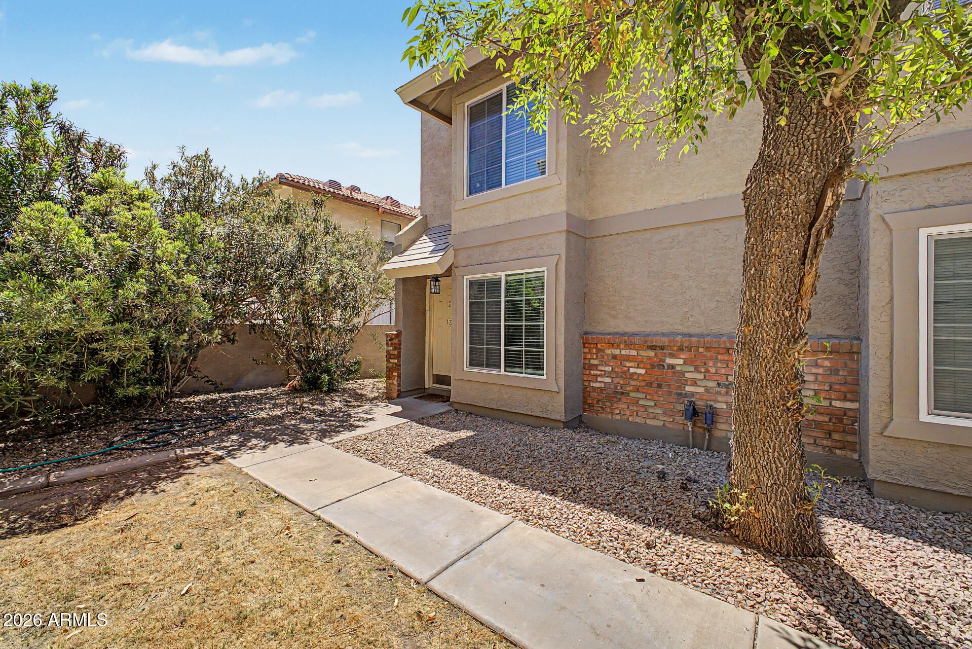 1055 W 5th Street 13