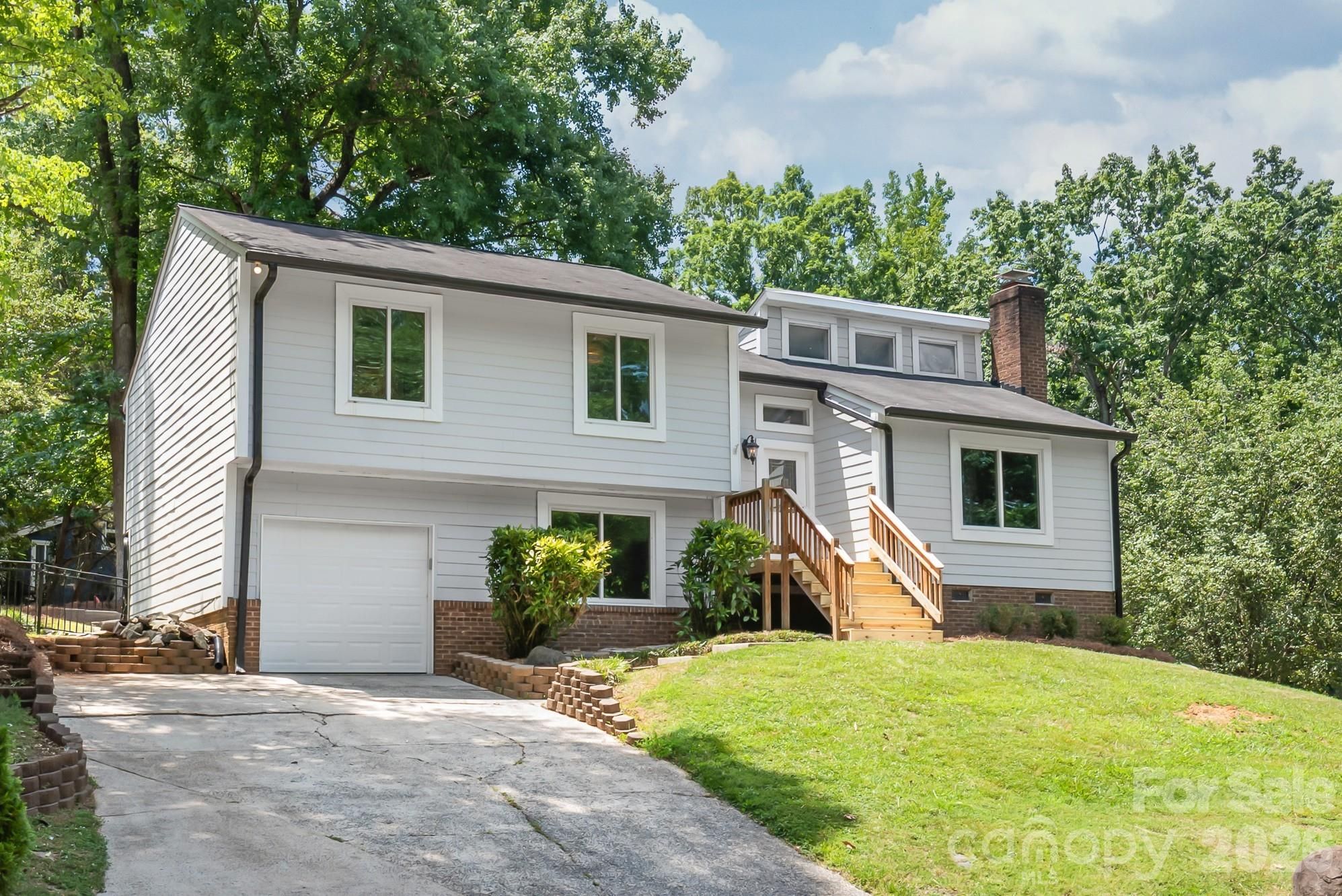 10129 Eagle Court