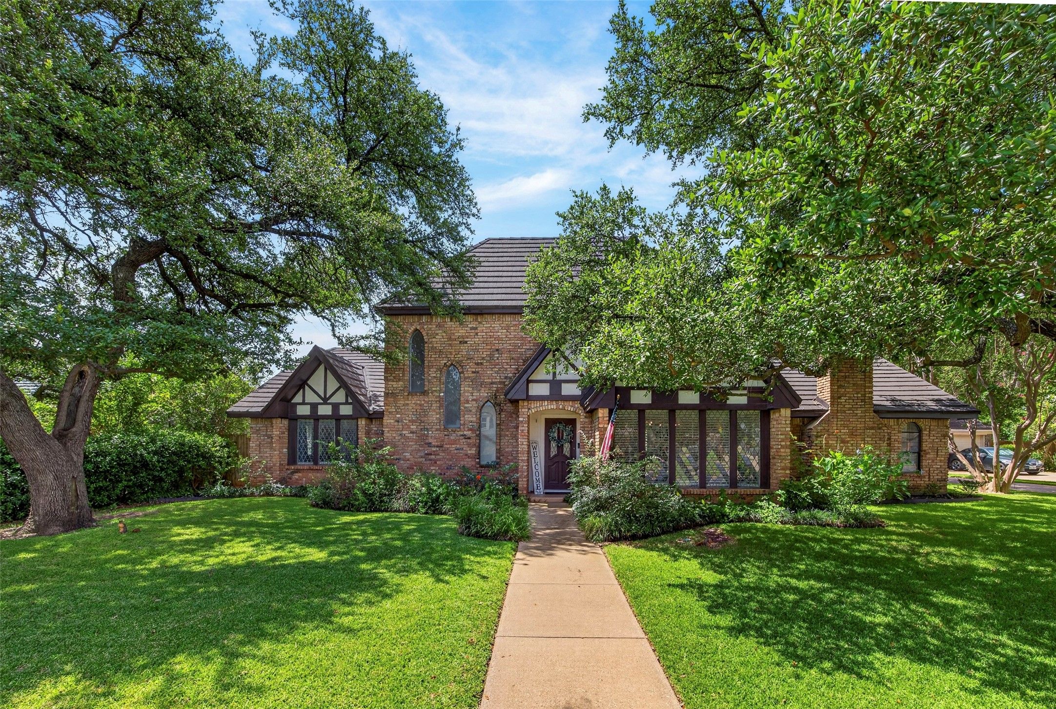 405 Charleston Court
