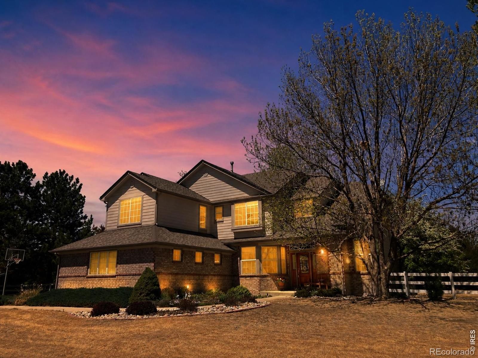 1044 Willow Creek Circle