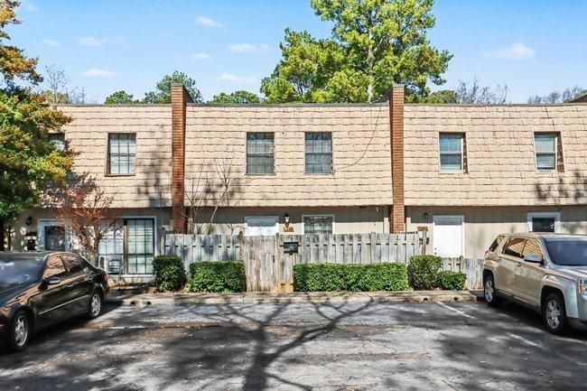 1388 Wood Circle S
