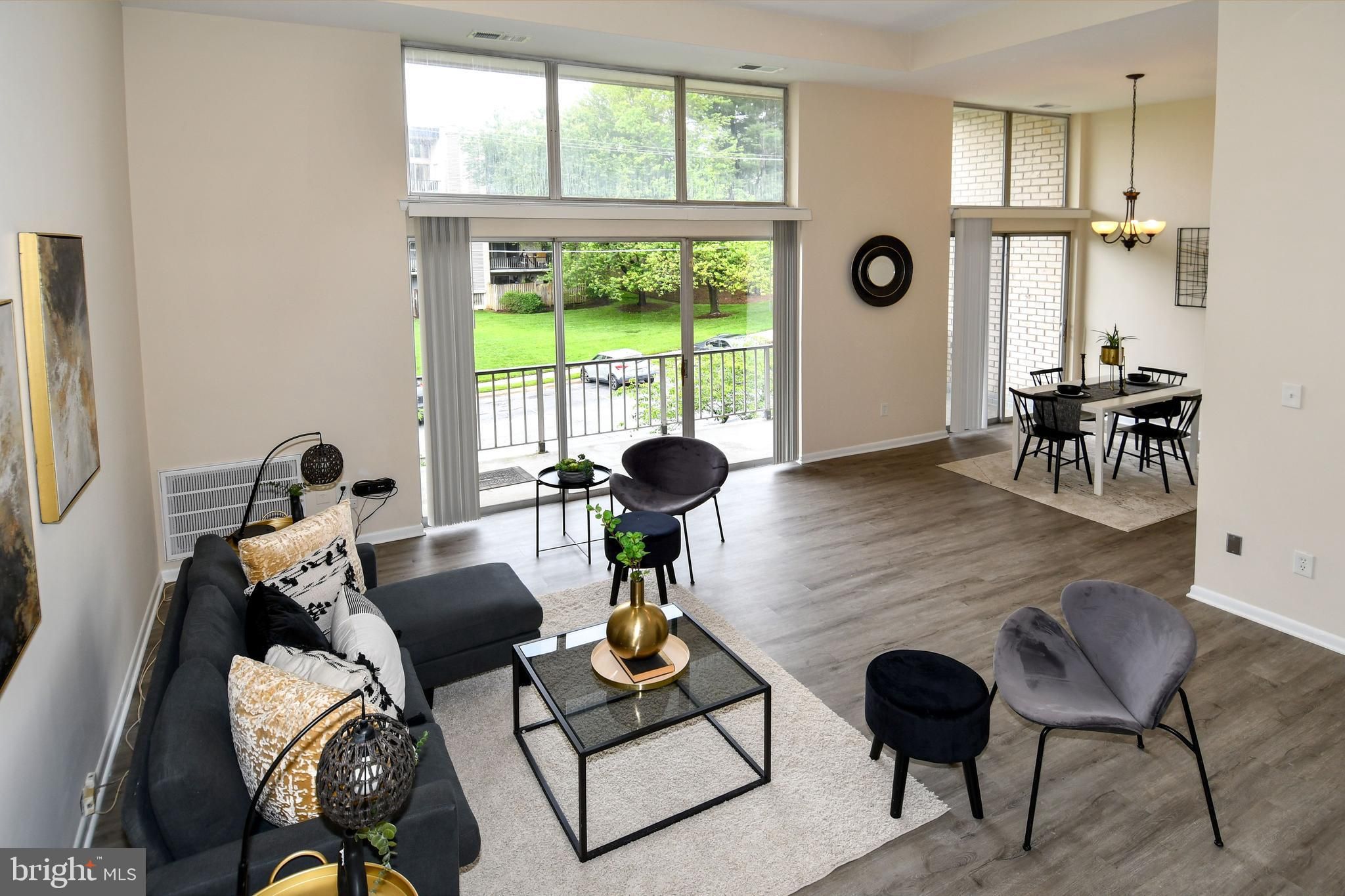 5572 Burnside Drive 5572-5