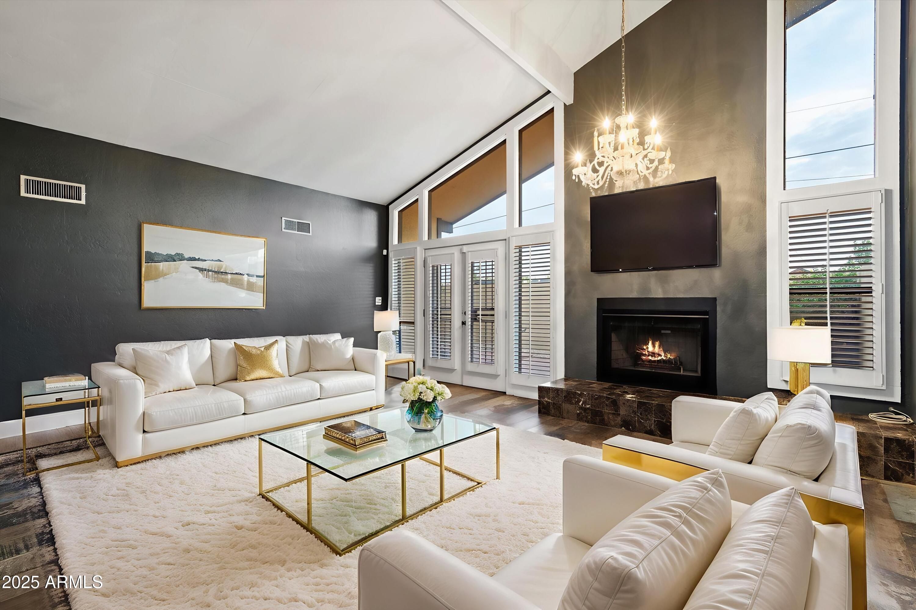 705 E Gardenia Drive