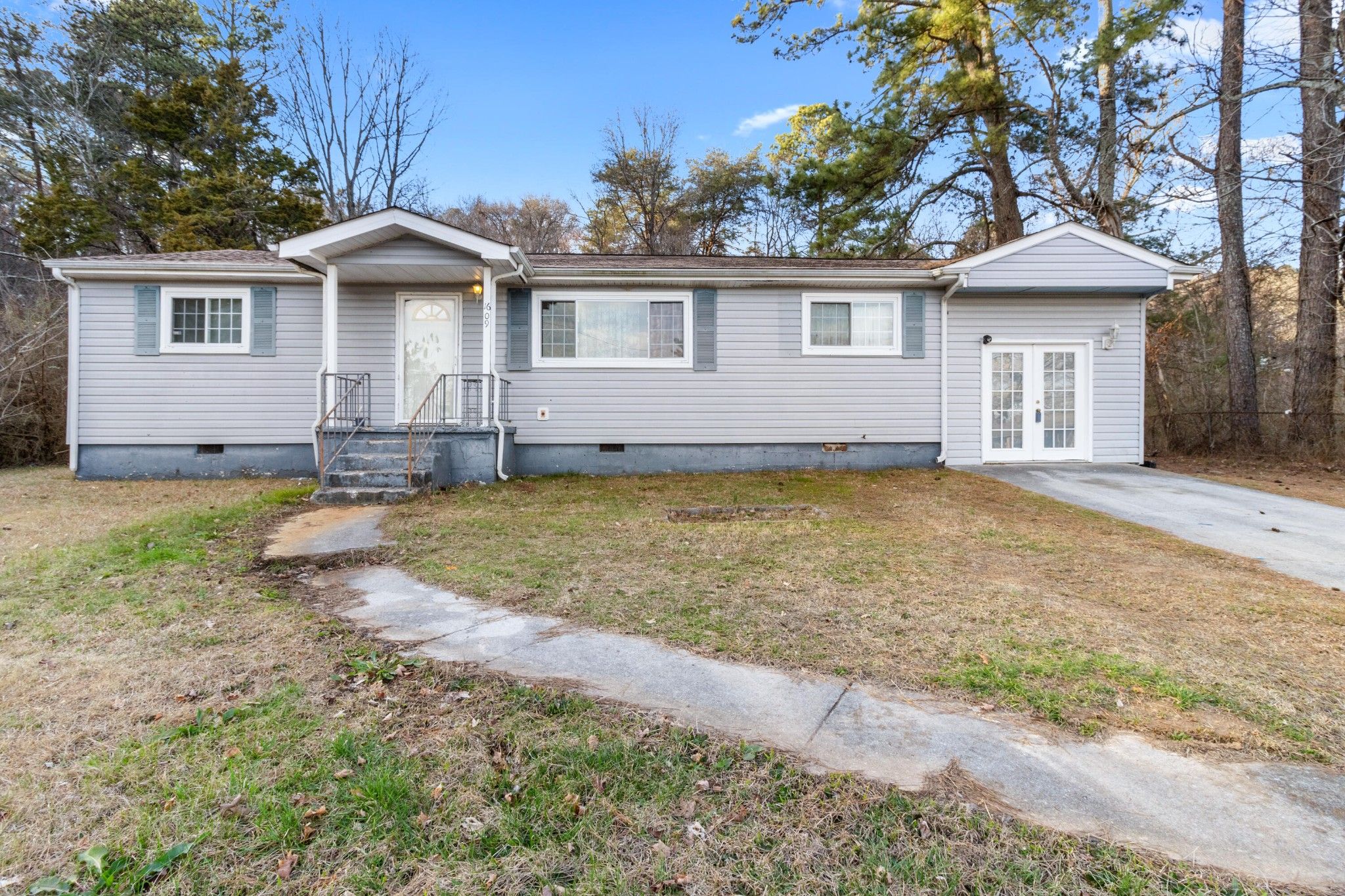 1609 Carousel Road