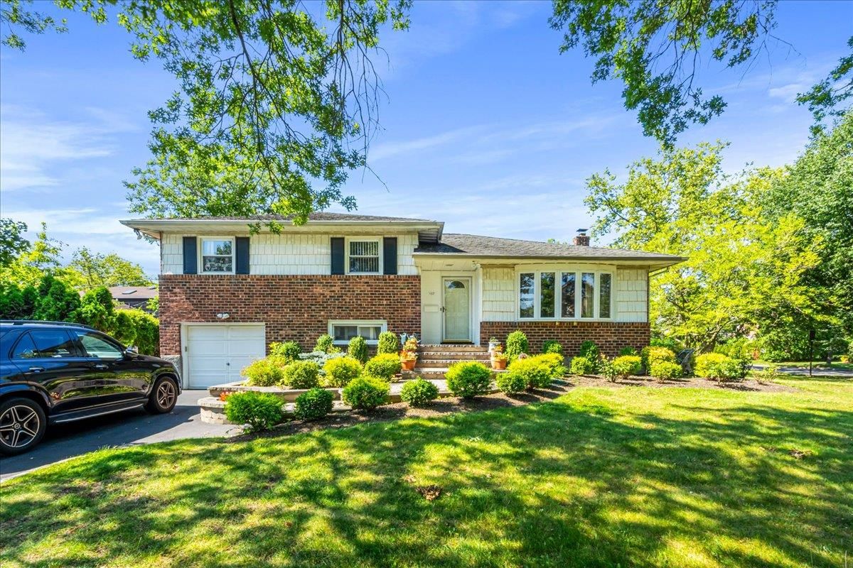 157 Birch Dr