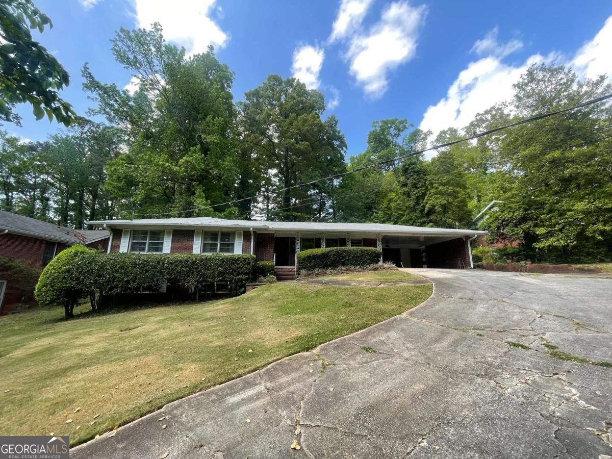 2779 Cascade Road Sw