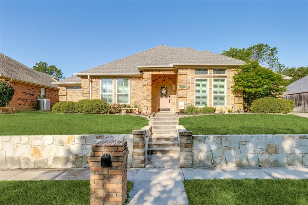 3717 Oak Cove Lane