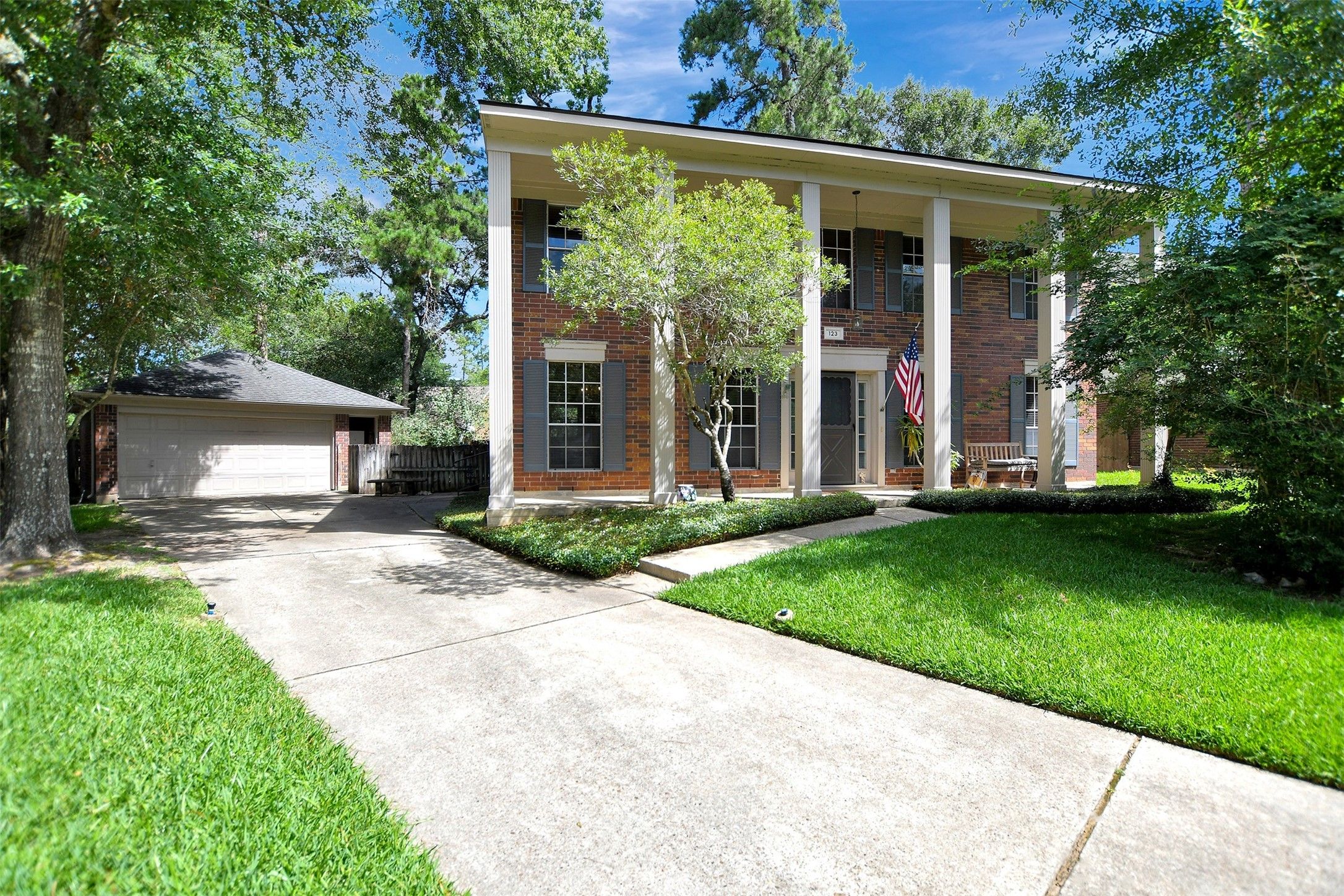 123 W Trillium Court