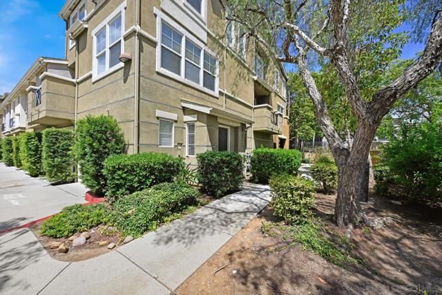 4611 Central Plaza
