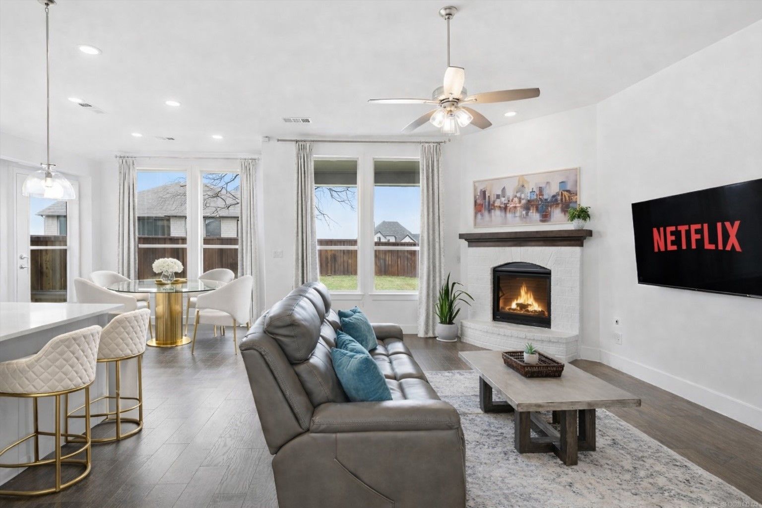 4105 Crossroads Court