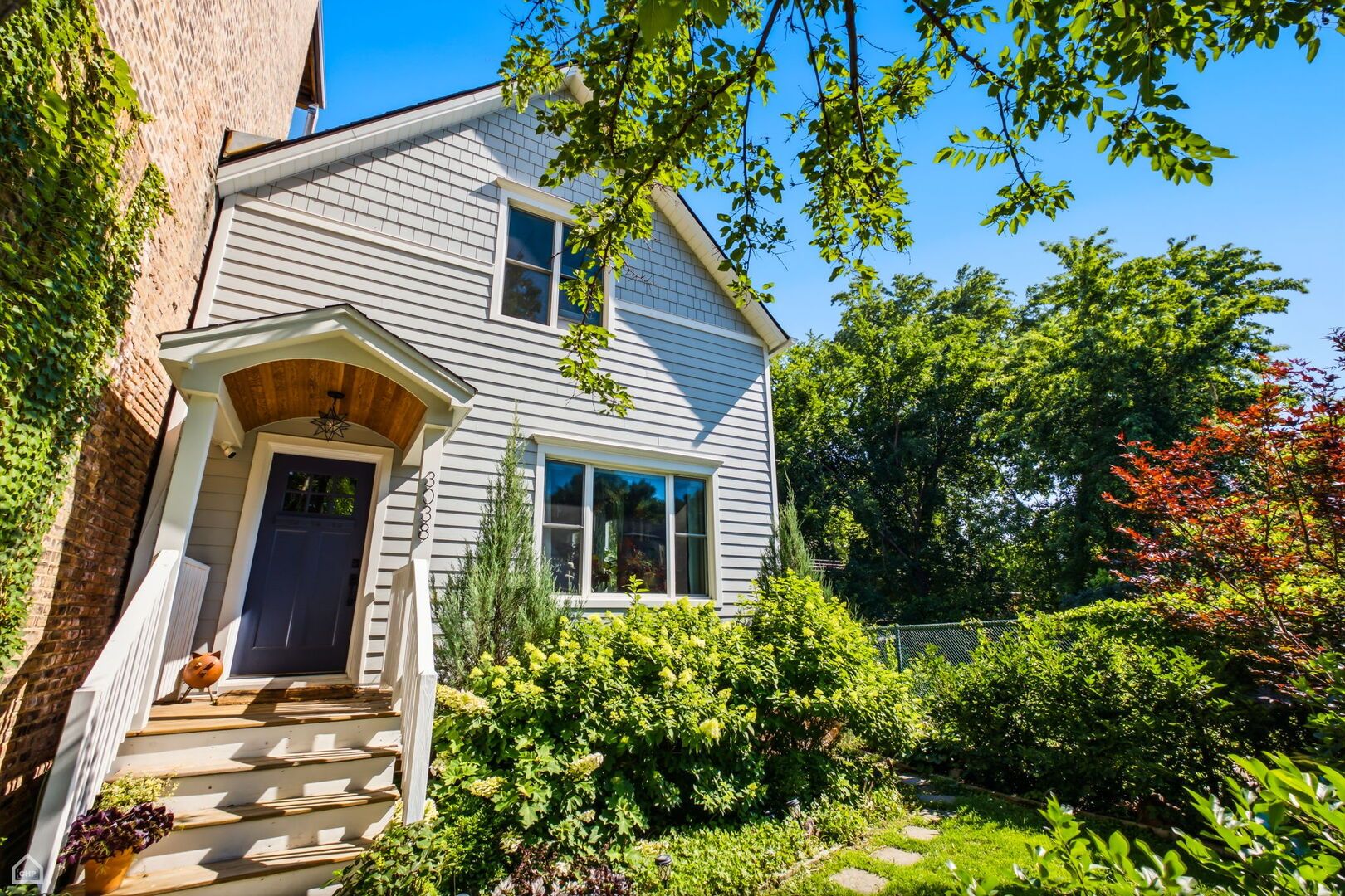 3038 W Diversey Avenue
