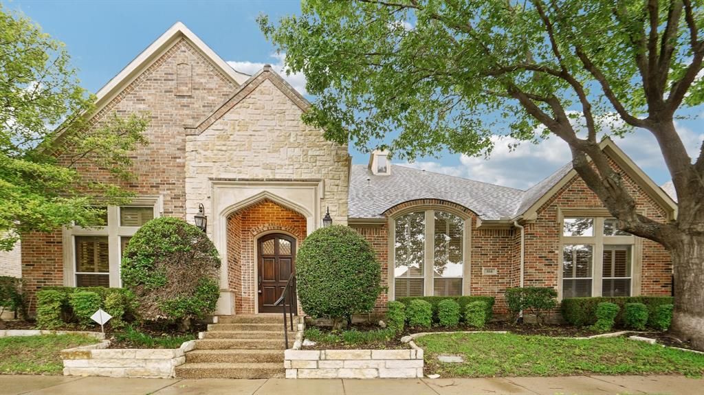 104 Stonehaven Court