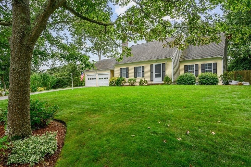 329 Oakmont Rd