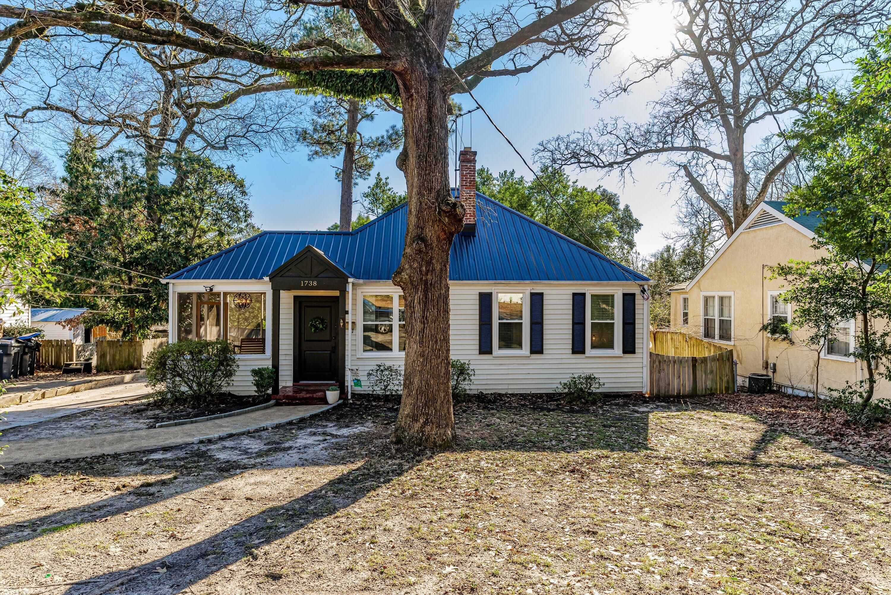 1738 Kissingbower Road