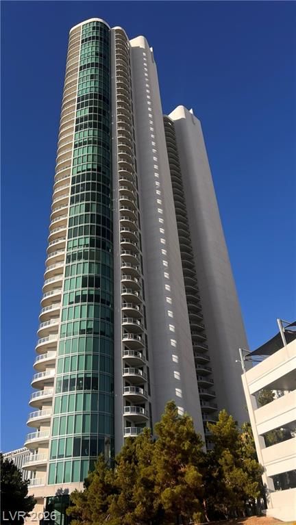 322 Karen Avenue 2806