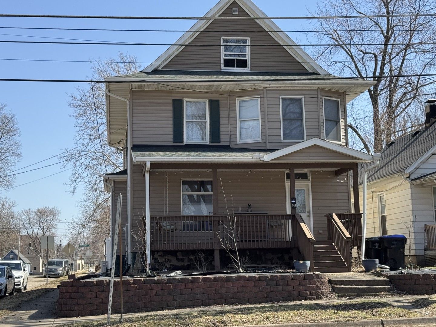 919 N Lee Street