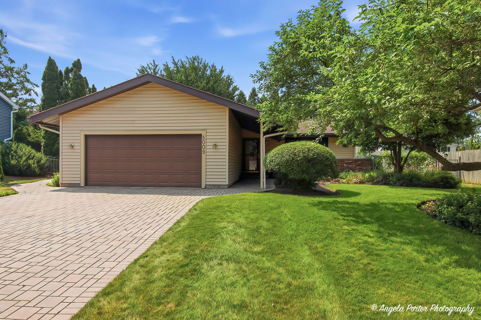 5009 Sandburg Drive
