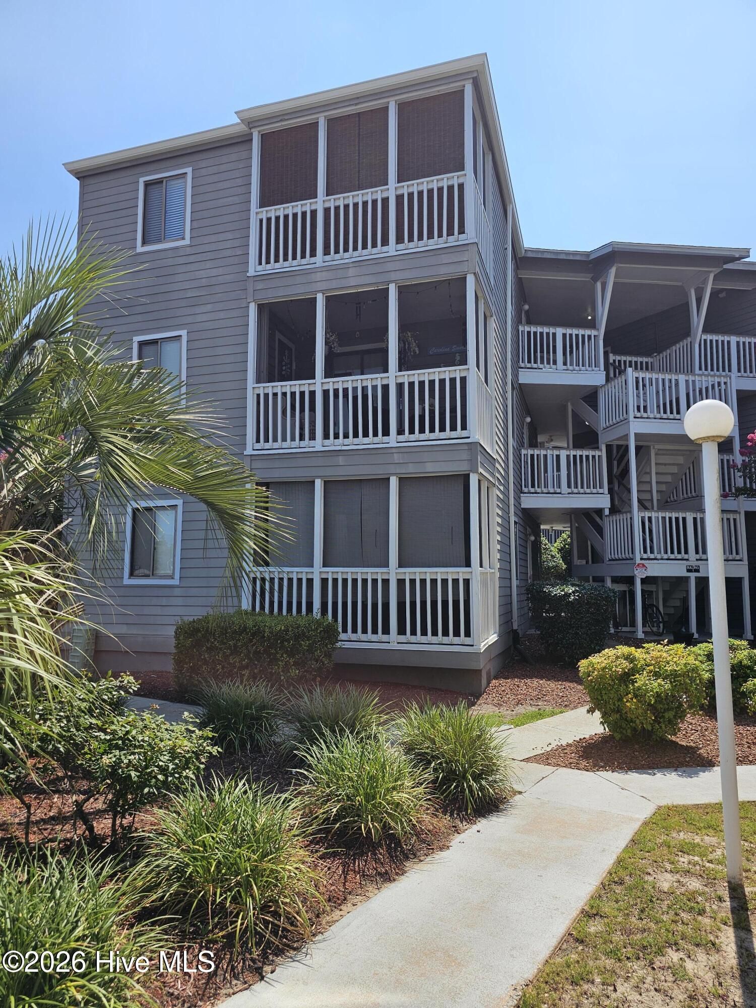 10174 Beach Drive Sw Unit 1302