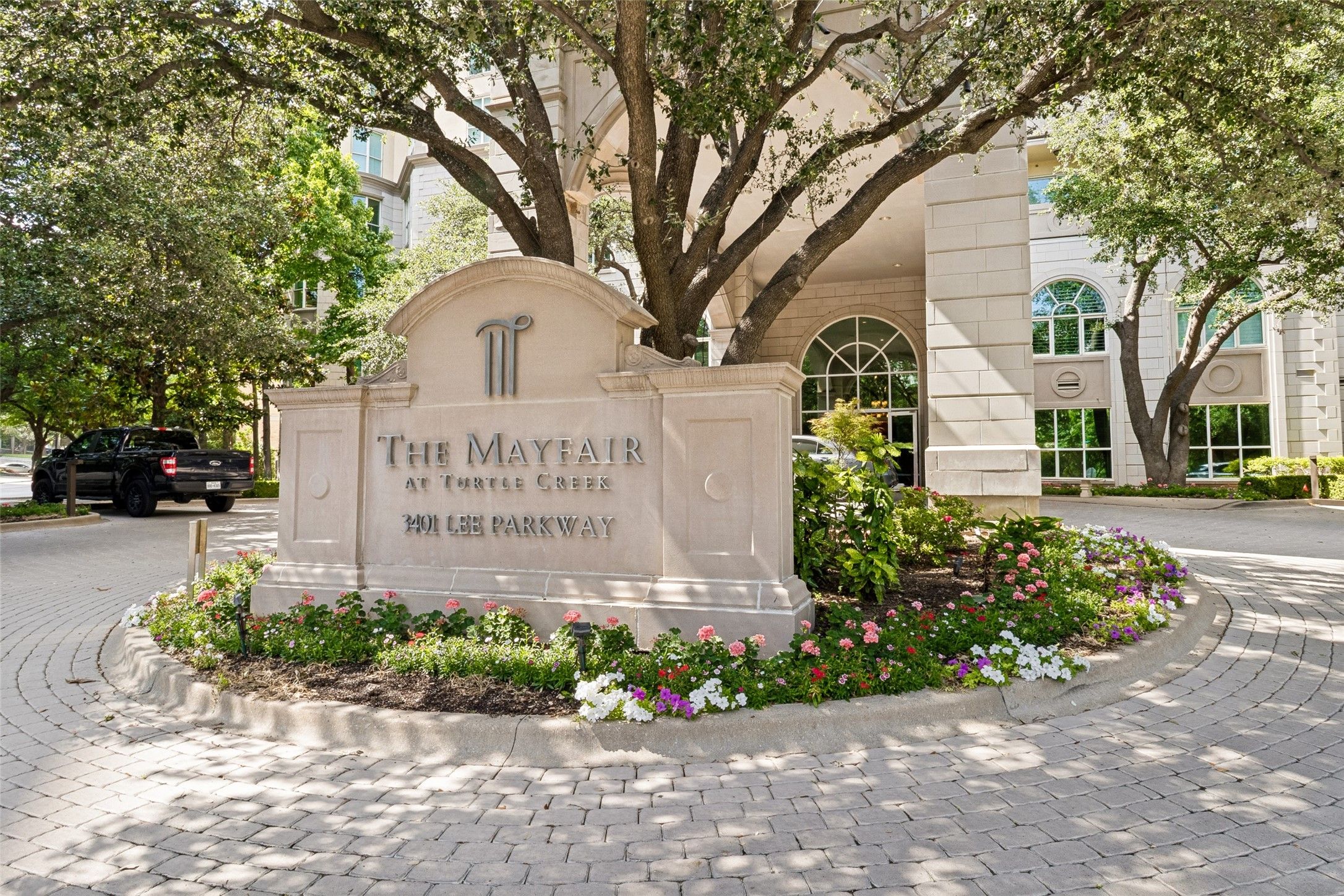 3401 Lee Parkway 401