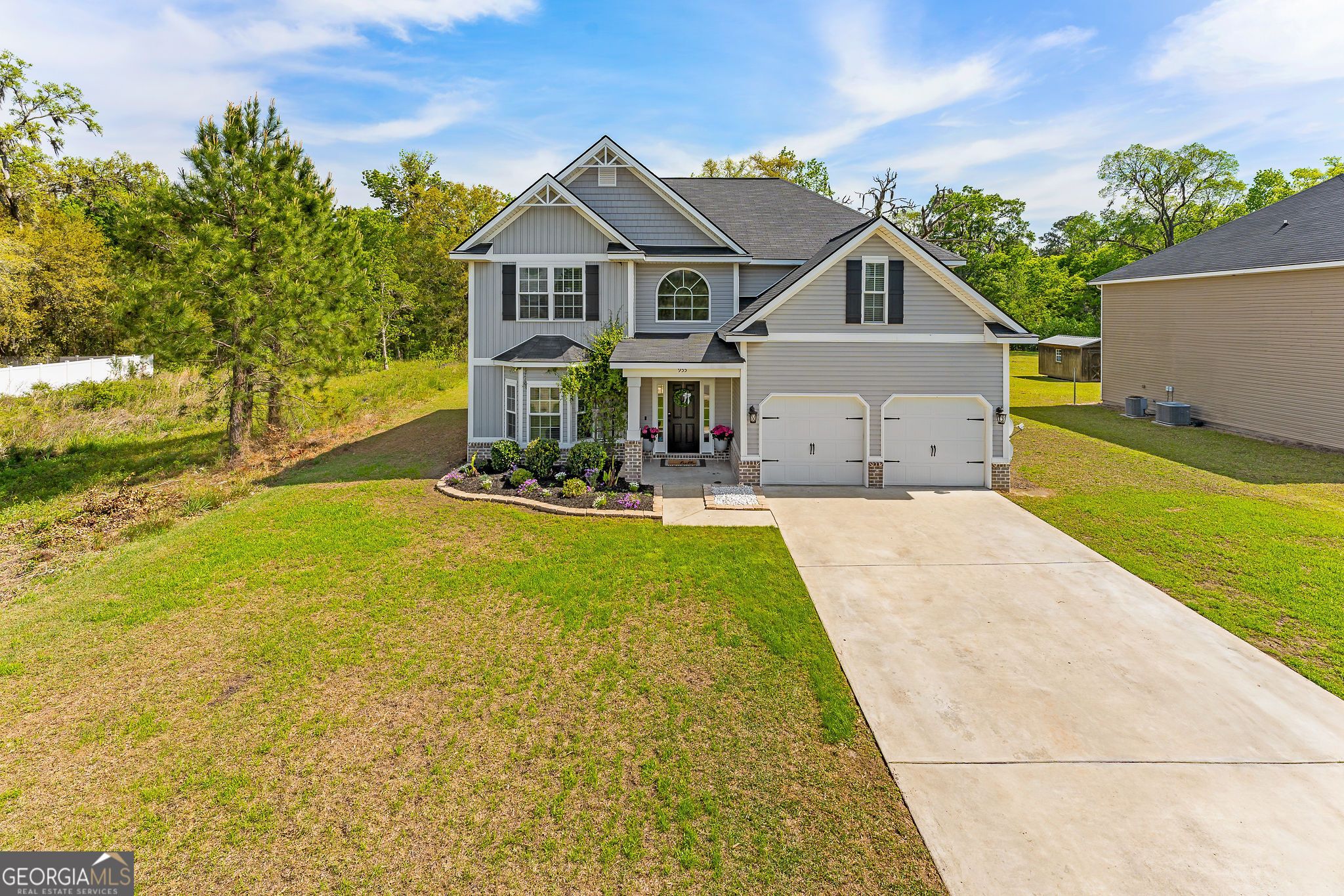 955 Oak Crest Drive