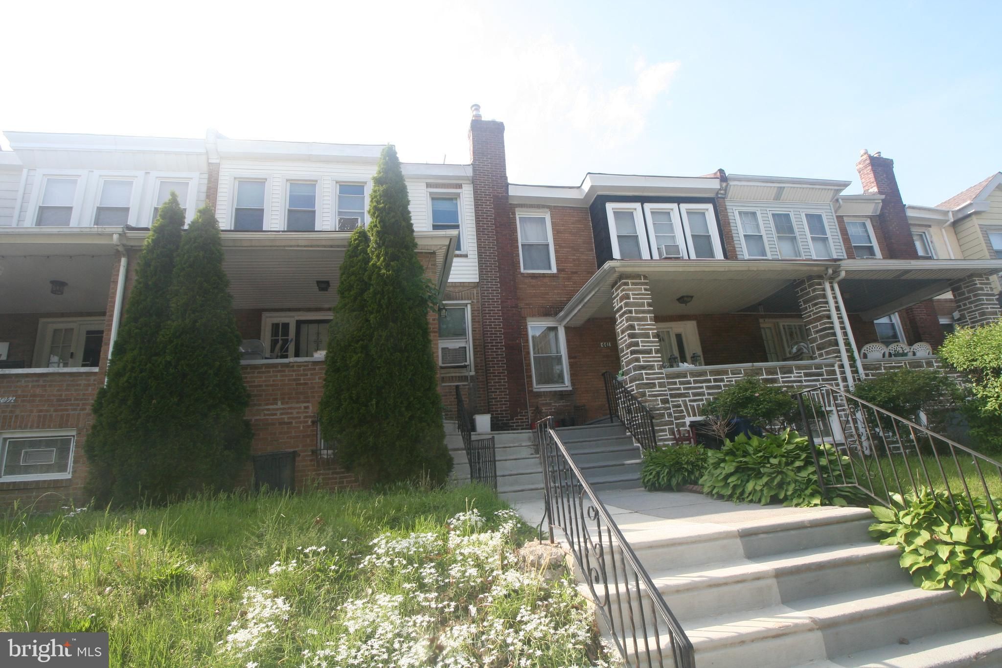 439 E Montana Street