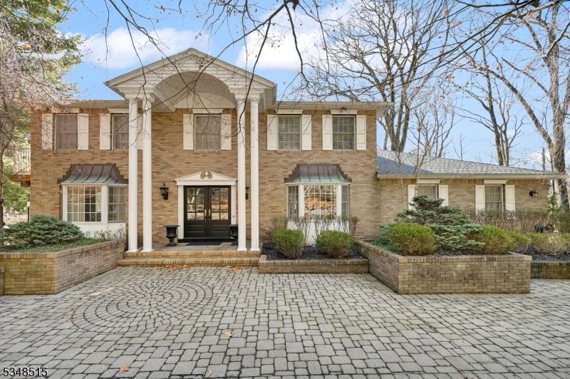 63 Stony Brook Rd