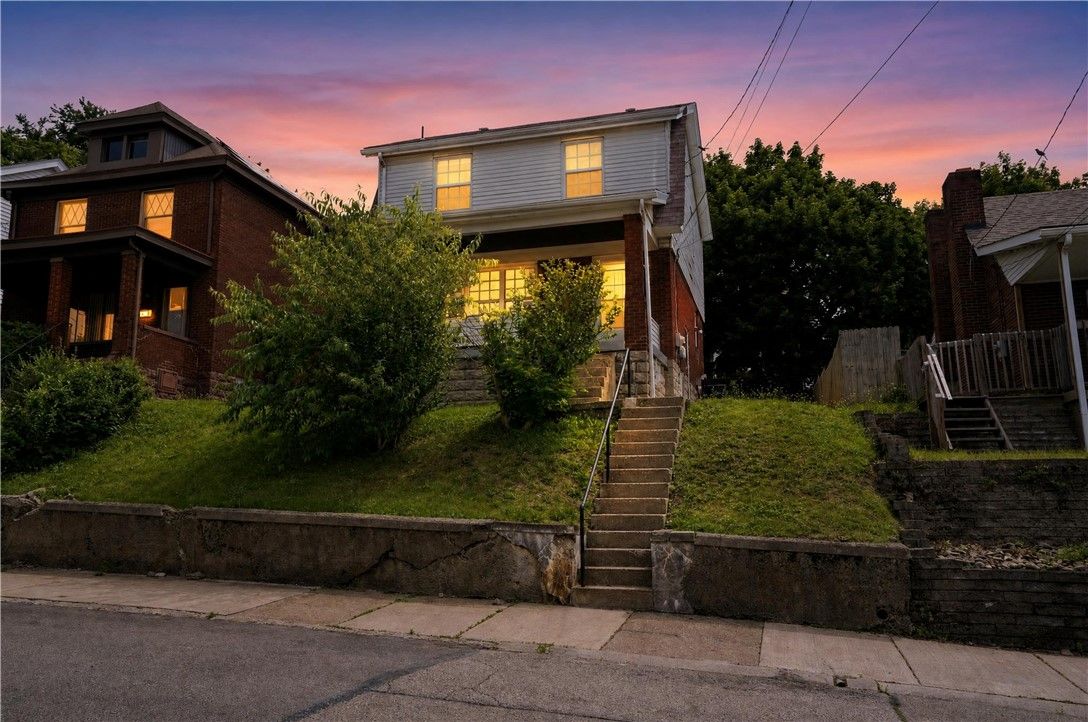 2305 Walton Ave