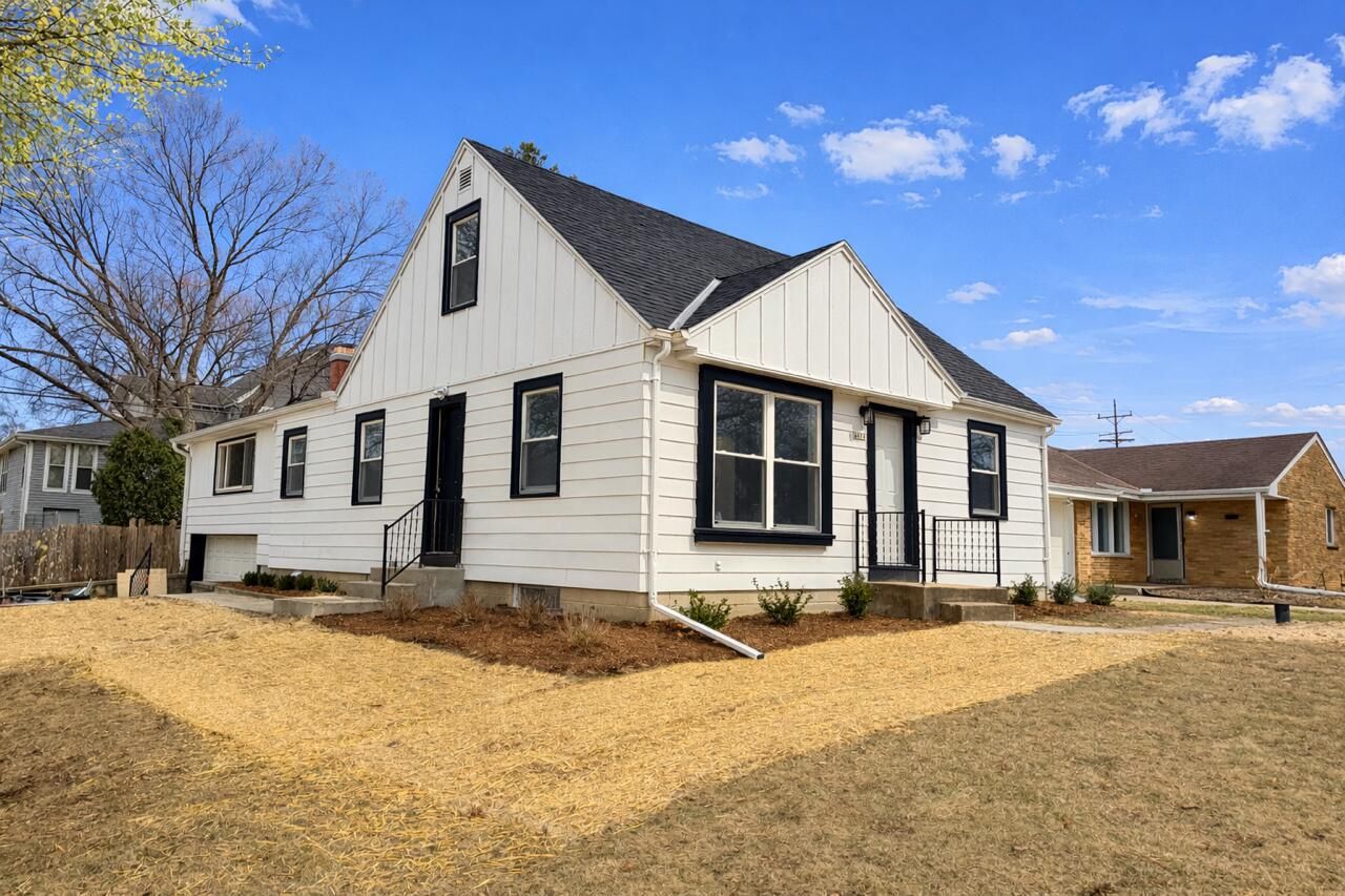 4076 North 93rd Street