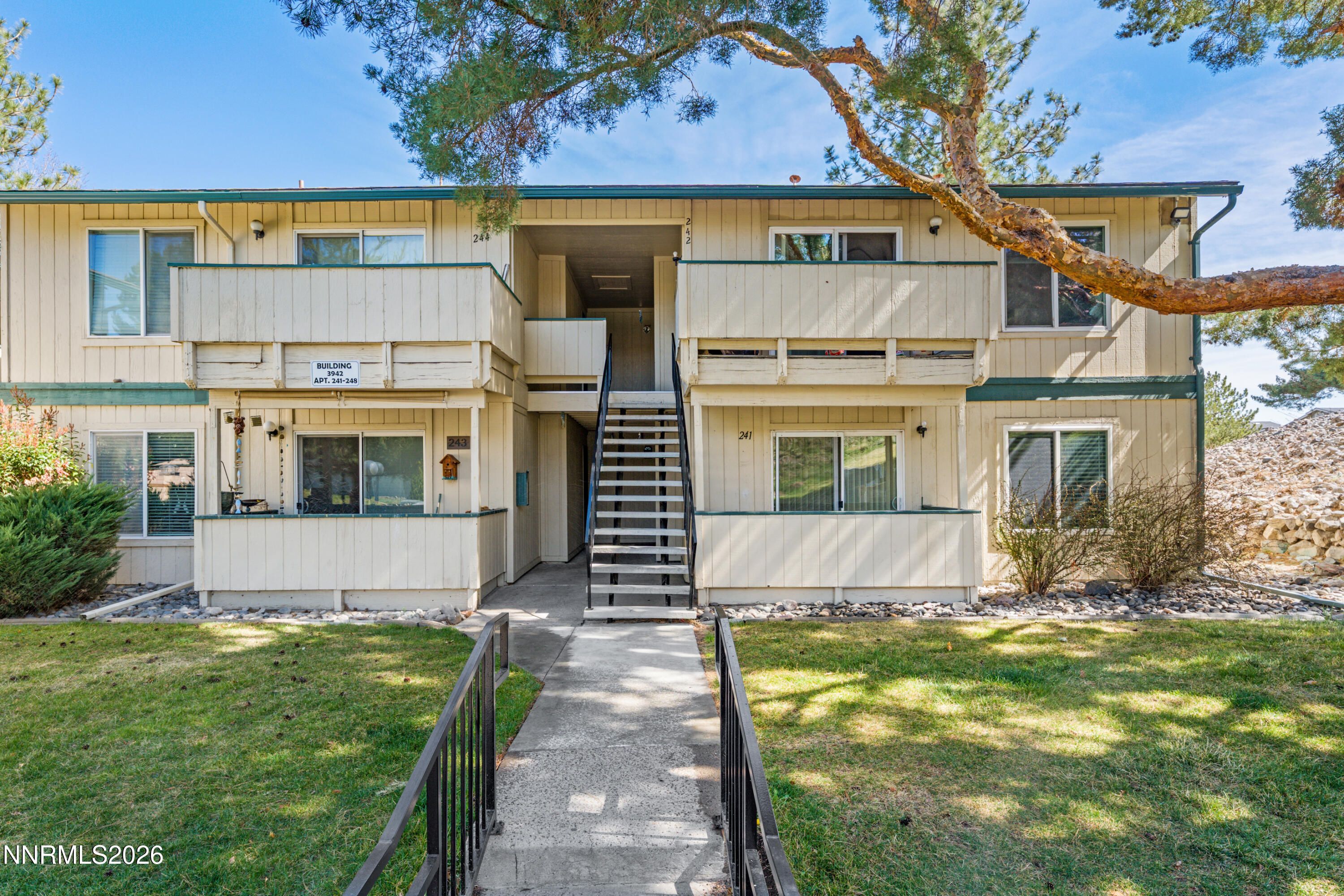 3942 Clear Acre Lane APT 241