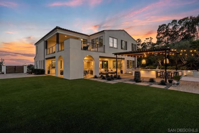 3947 Rancho Summit