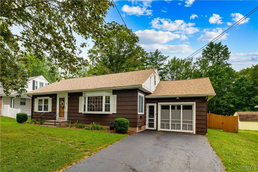 8 Parkway Place