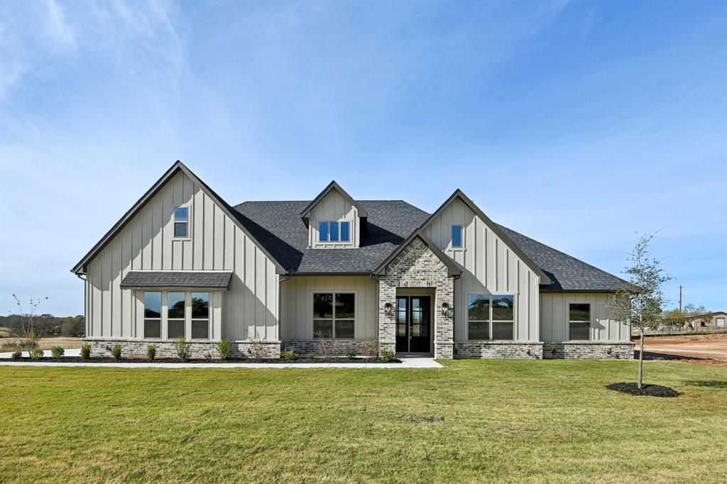 1024 Brock Heights