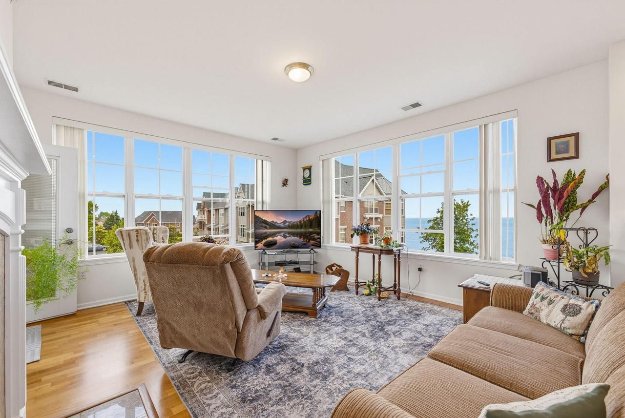 3872 S Lake Drive 209