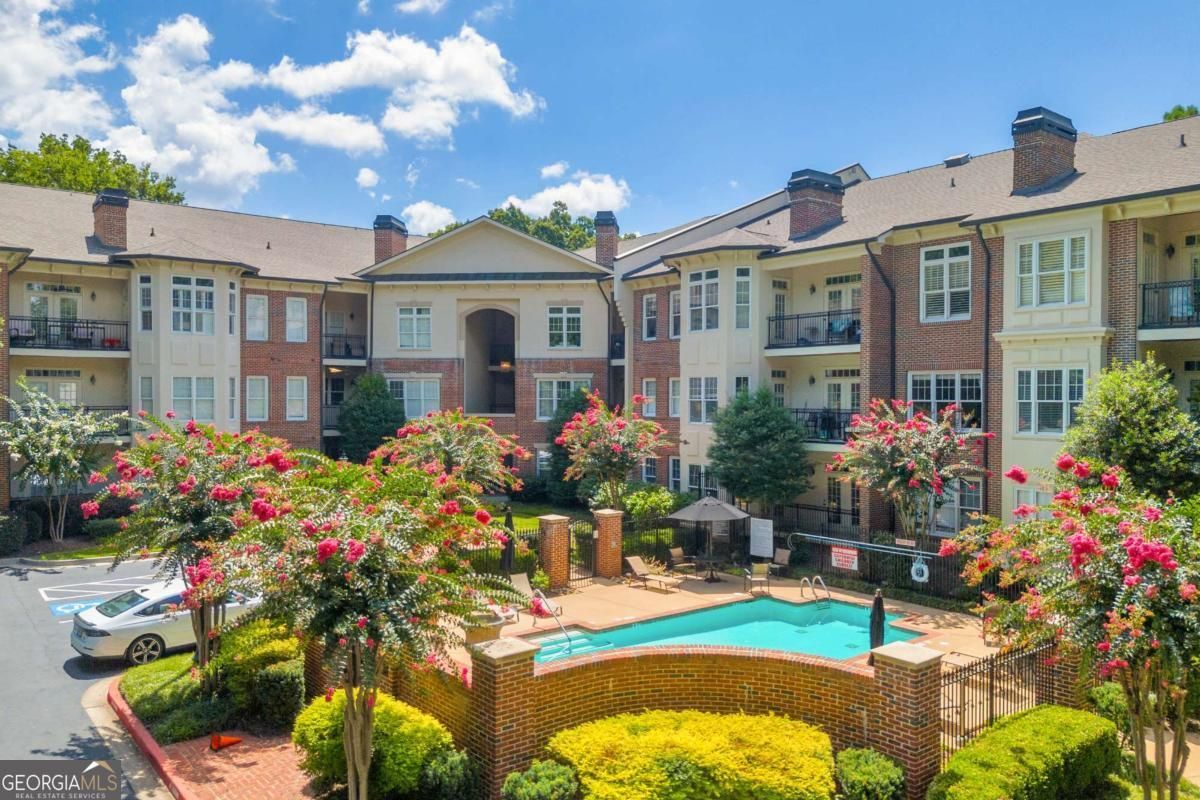 825 Highland Lane Ne 1207