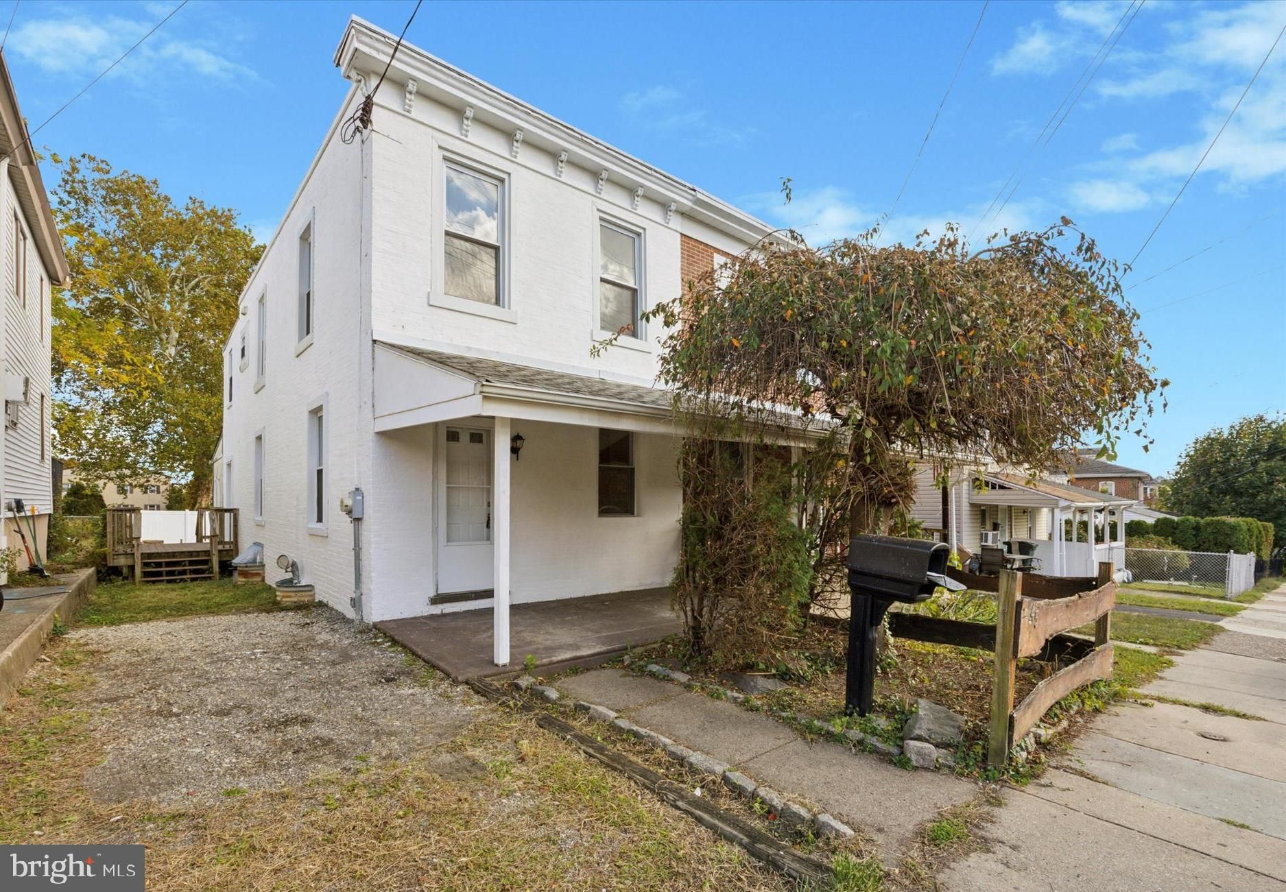 45 S Sycamore Avenue