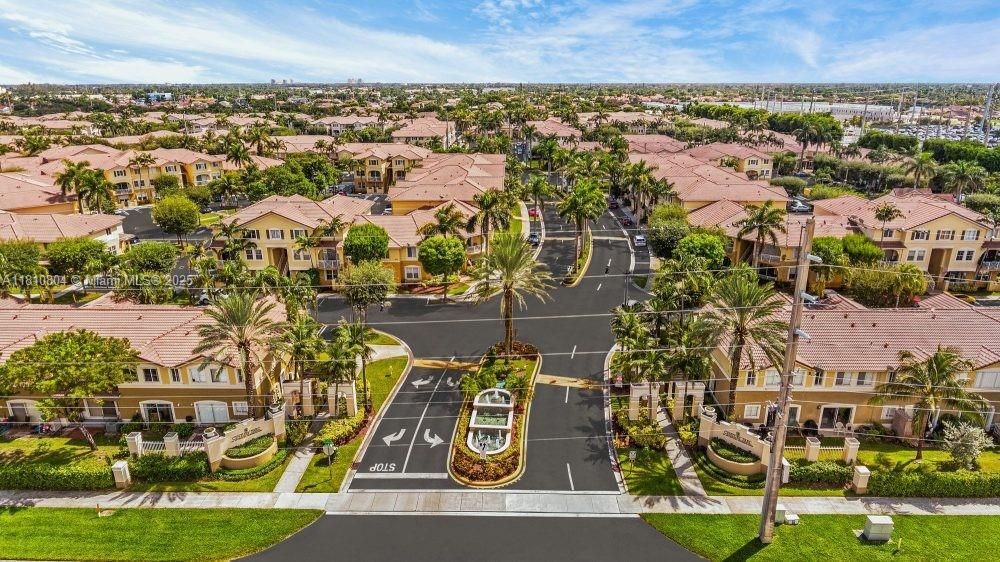 8980 W Flagler St 202