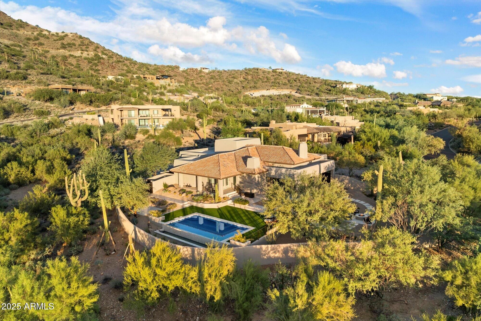 35017 N Sunset Trail