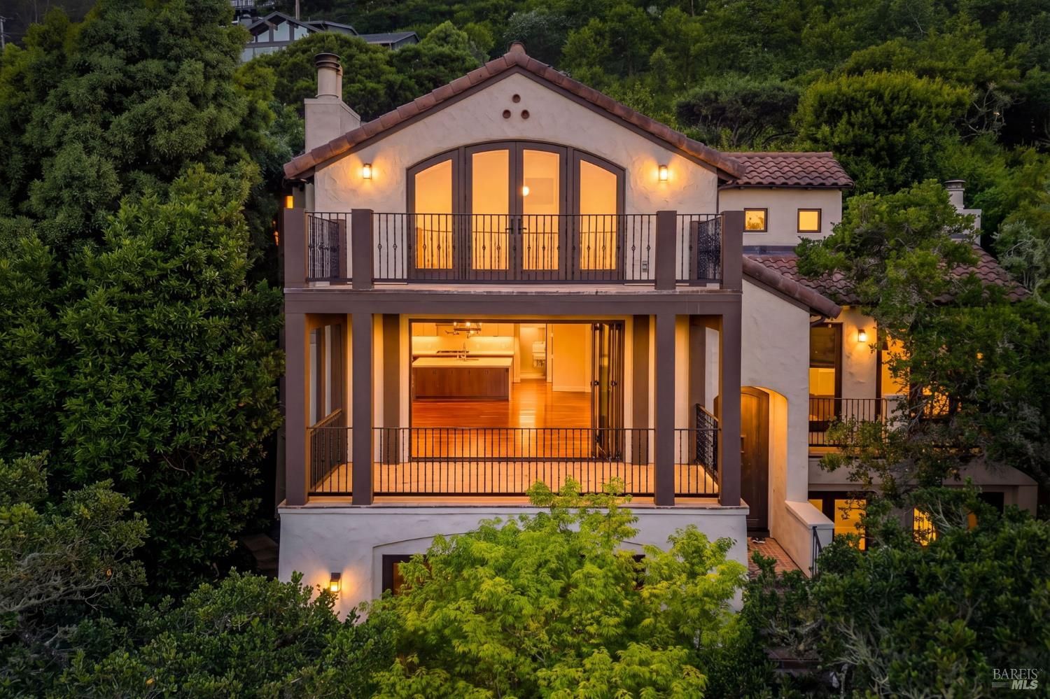 137 Crescent Avenue
