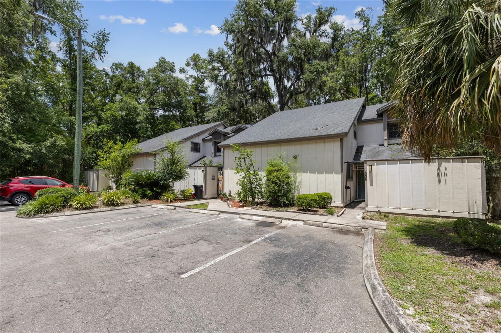 303 Sw 54th Drive