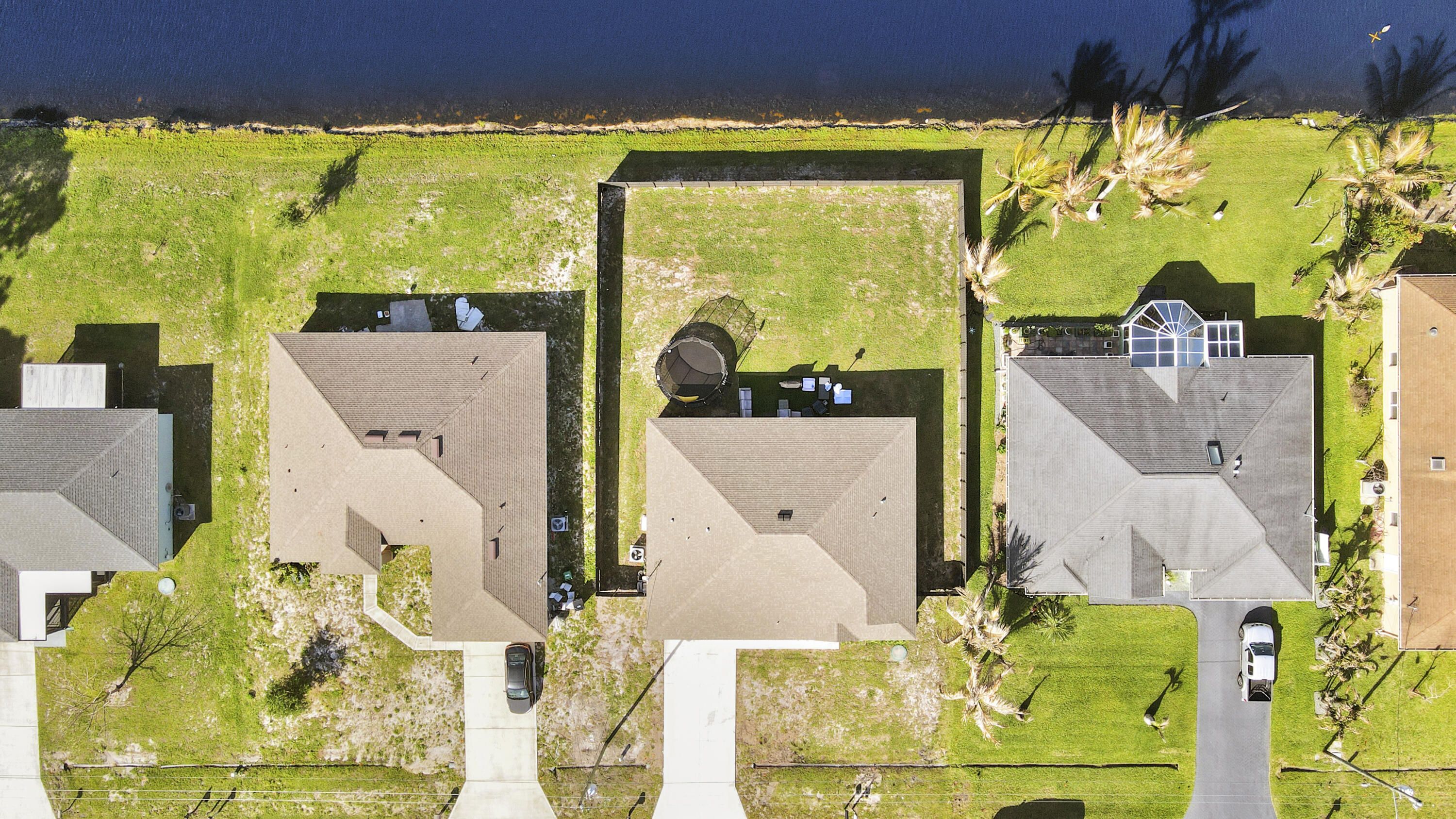 1892 Sw Monterrey Lane