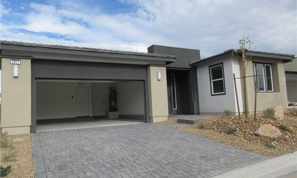 Ovation at Mountain Falls