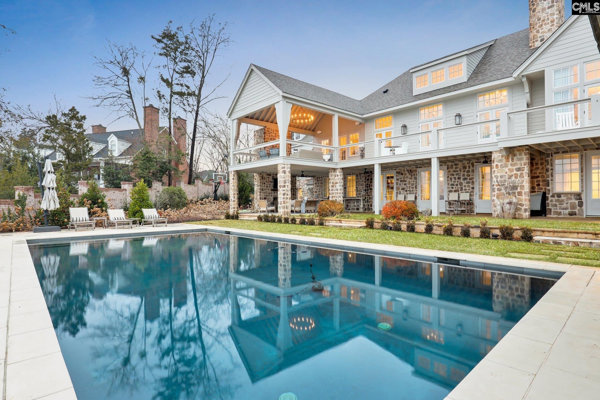 536 Yachting Road