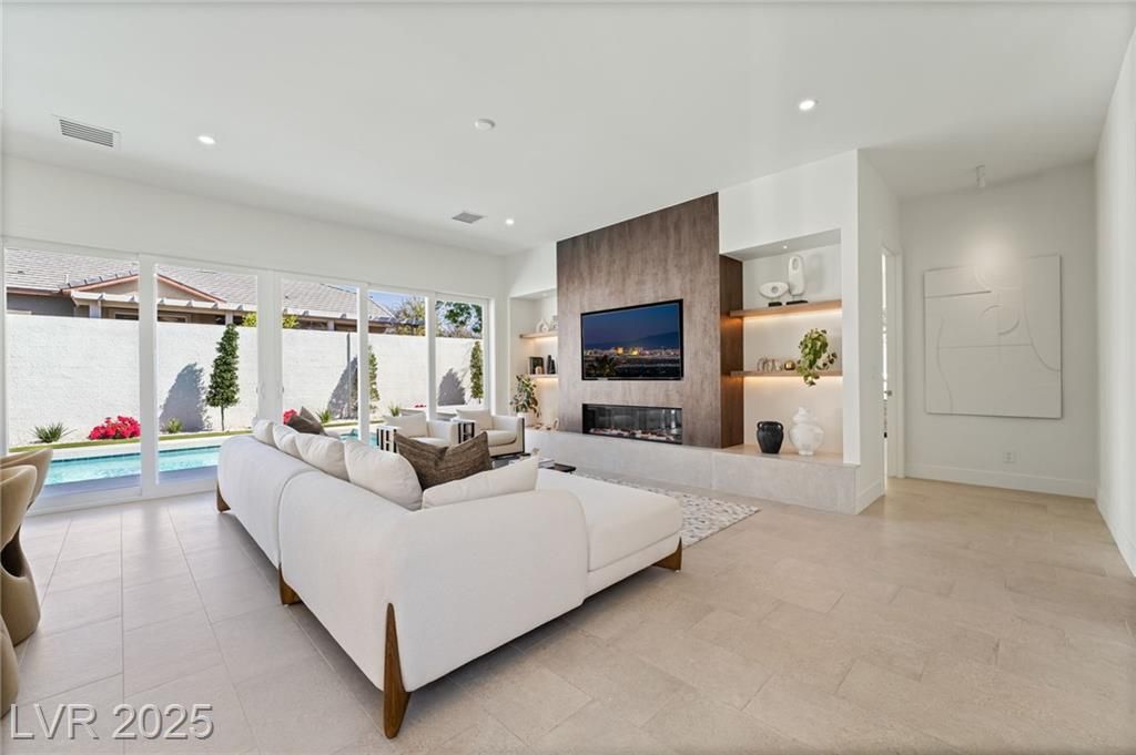 10528 Garden Light Drive